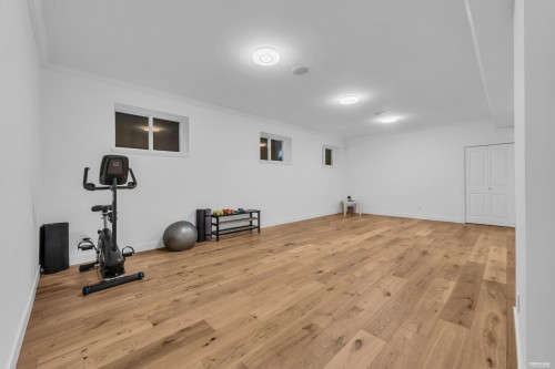 2459 Mathers Avenue, West Vancouver, BC 