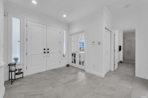 2459 Mathers Avenue, West Vancouver, BC 