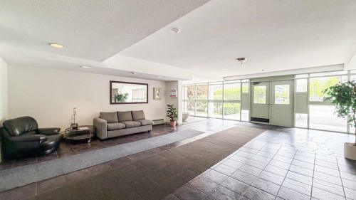 102-6380 Buswell Street, Richmond, BC 