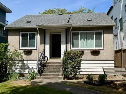 4207 15th Avenue W Vancouver, BC V6R 3A7