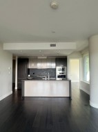 202-866 Arthur Erickson Place West Vancouver, BC V7T 0B2