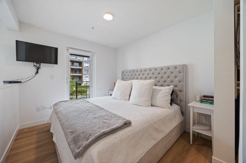 317-9888 University Crescent, Burnaby, BC 