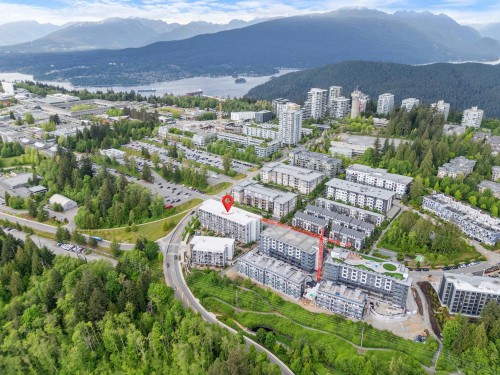 317-9888 University Crescent, Burnaby, BC 