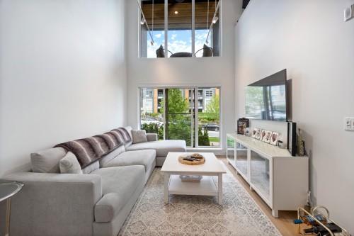317-9888 University Crescent, Burnaby, BC 