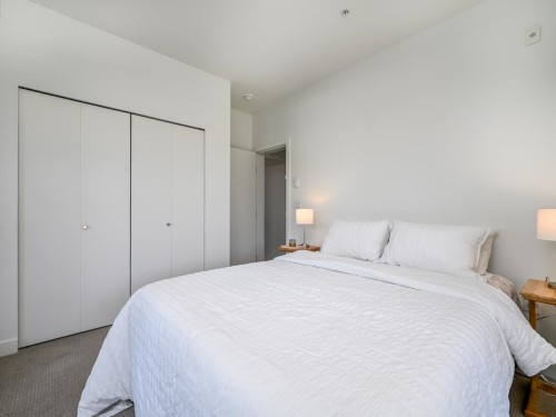 103-7599 15Th Street, Burnaby, BC 