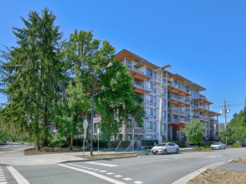 103-7599 15Th Street, Burnaby, BC 