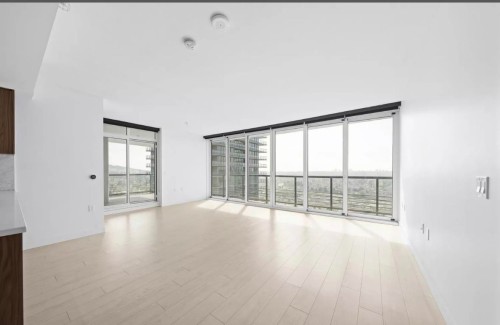3807-4720 Lougheed Highway, Burnaby, BC 