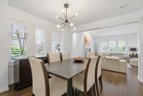 1659 Deep Cove Road, North Vancouver, BC 