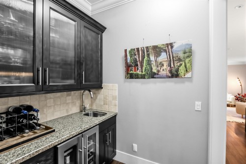 1376 Dyck Road, North Vancouver, BC 