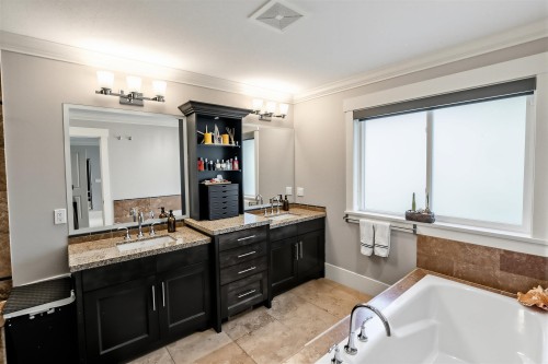 1376 Dyck Road, North Vancouver, BC 