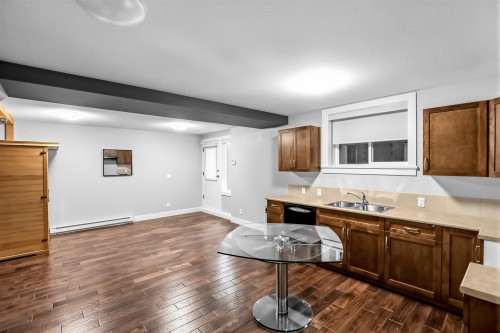 1376 Dyck Road, North Vancouver, BC 