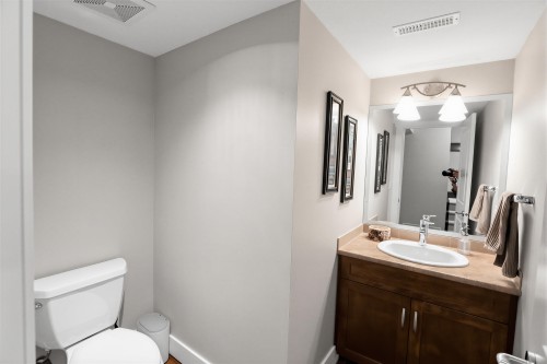 1376 Dyck Road, North Vancouver, BC 