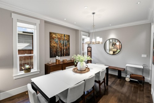 1376 Dyck Road, North Vancouver, BC 