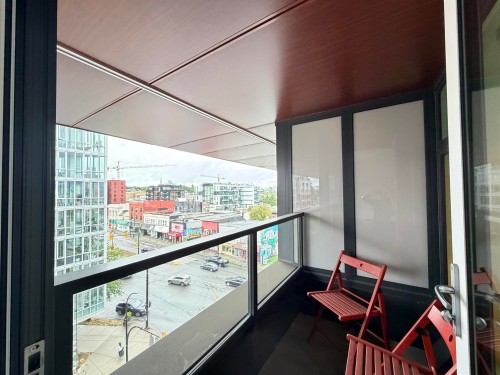 710-209 7Th Avenue E, Vancouver, BC -  With Balcony With Exterior