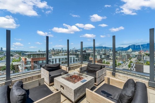 710-209 7Th Avenue E, Vancouver, BC - Outdoor With View