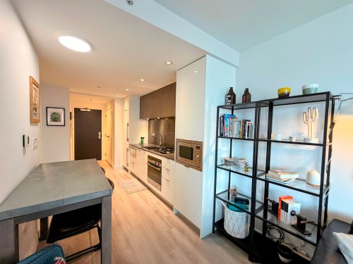 710-209 7Th Avenue E, Vancouver, BC - Indoor