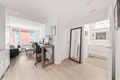 710-209 7Th Avenue E, Vancouver, BC - Indoor
