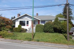 9251 10th Avenue Burnaby, BC V3N 2T3