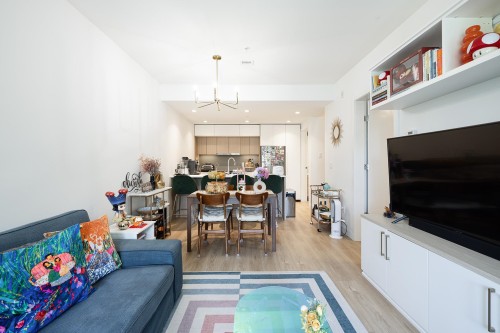 208-9888 University Crescent, Burnaby, BC 