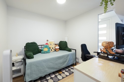 208-9888 University Crescent, Burnaby, BC 