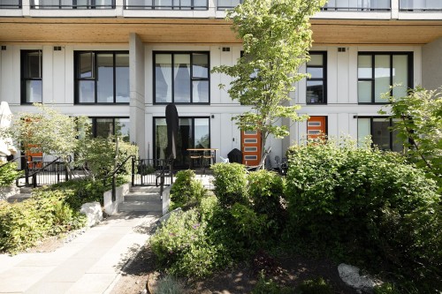208-9888 University Crescent, Burnaby, BC 