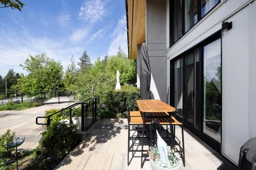 208-9888 University Crescent, Burnaby, BC 