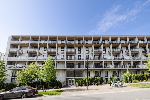 208-9888 University Crescent, Burnaby, BC 