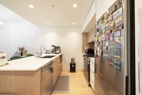 208-9888 University Crescent, Burnaby, BC 