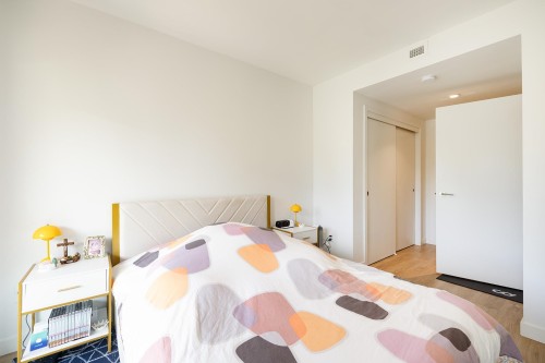 208-9888 University Crescent, Burnaby, BC 