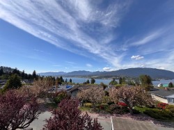 3-7046 Sierra Drive Burnaby, BC V5A 1A5