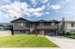 5365 Maple Crescent Delta, BC V4K 1G1