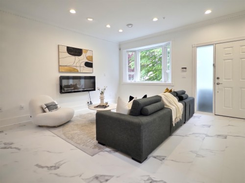 2709 37Th Avenue W, Vancouver, BC 