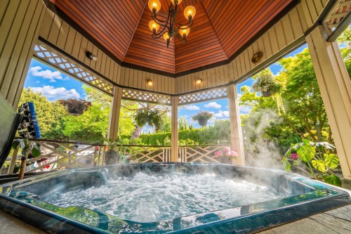 6680 Gibbons Drive, Richmond, BC 
