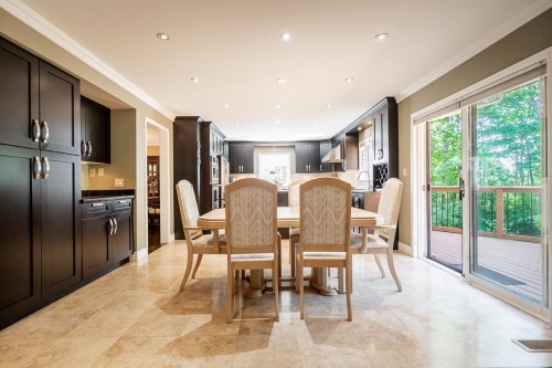 7460 Burnham Court, Burnaby, BC - Indoor Photo Showing Dining Room