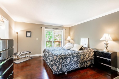 7460 Burnham Court, Burnaby, BC - Indoor Photo Showing Bedroom