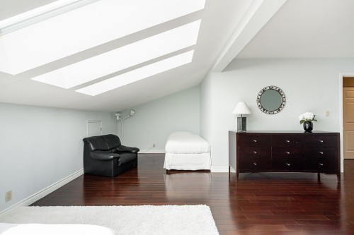 7460 Burnham Court, Burnaby, BC - Indoor