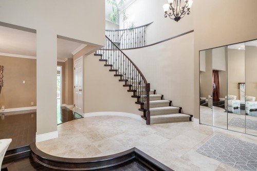 7460 Burnham Court, Burnaby, BC - Indoor Photo Showing Other Room