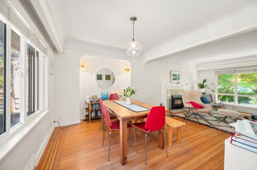 2323 23Rd Avenue W, Vancouver, BC 
