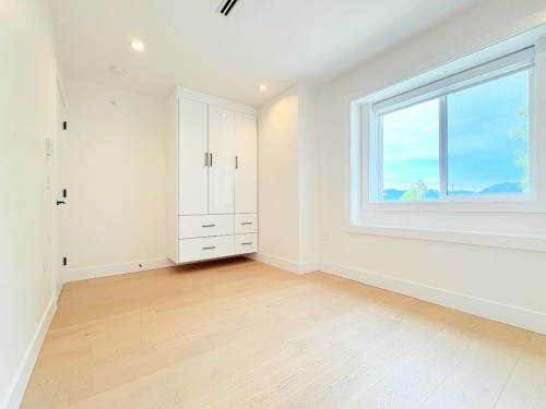 2026 32Nd Avenue E, Vancouver, BC 