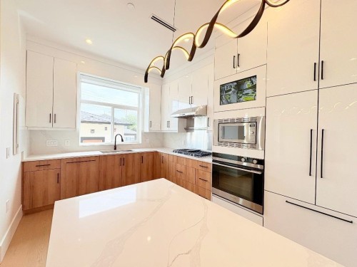 2026 32Nd Avenue E, Vancouver, BC 