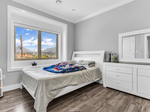 2889 Mcgill Street, Vancouver, BC 