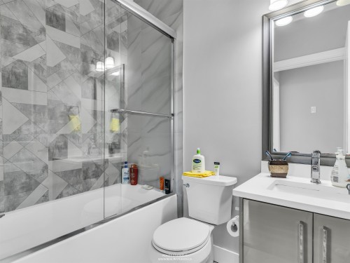 2889 Mcgill Street, Vancouver, BC 