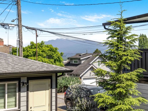 2889 Mcgill Street, Vancouver, BC 