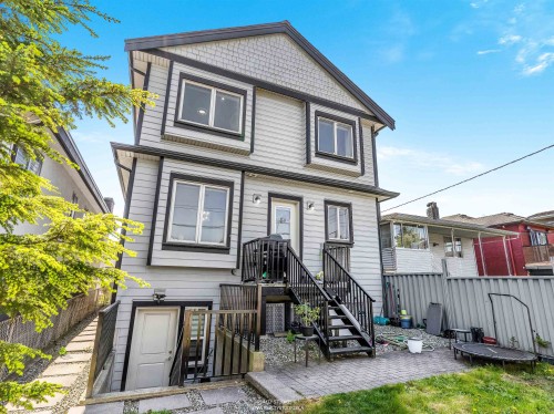 2889 Mcgill Street, Vancouver, BC 