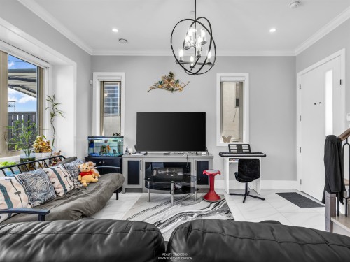 2889 Mcgill Street, Vancouver, BC 