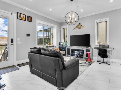 2889 Mcgill Street, Vancouver, BC 