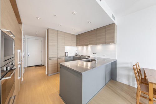 1807-7358 Edmonds Street, Burnaby, BC 