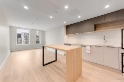 1008-567 Emerson Street  Coquitlam, BC V3J 0M8