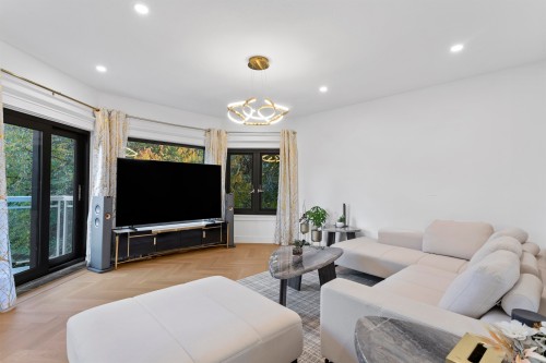 5485 Keith Road, West Vancouver, BC 