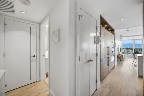 2106-7303 Noble Lane, Burnaby, BC 